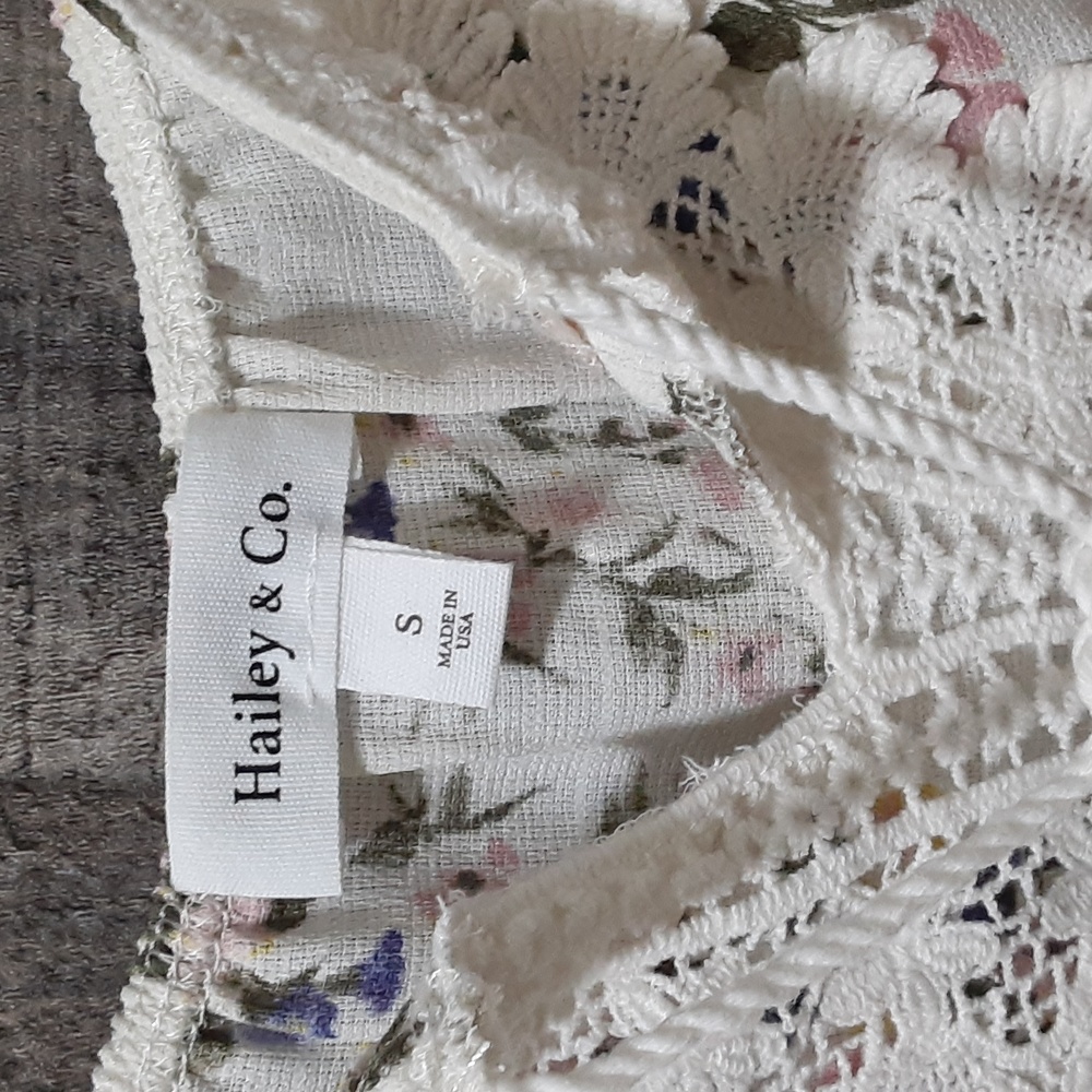 Hailey & Co. Top - Picture 2 of 5
